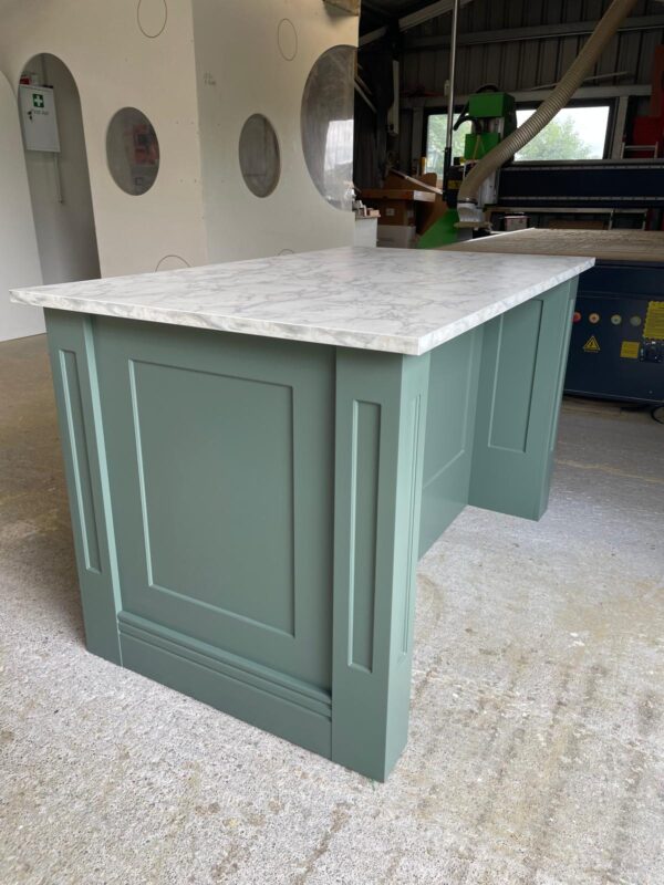 Customisable Kitchen Island